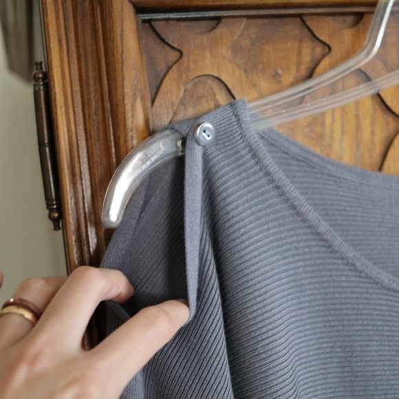 NY&C Cold Shoulder Button Sleeve Ribbed Sweater NWT - Gray, Size S - Picture 6 of 16